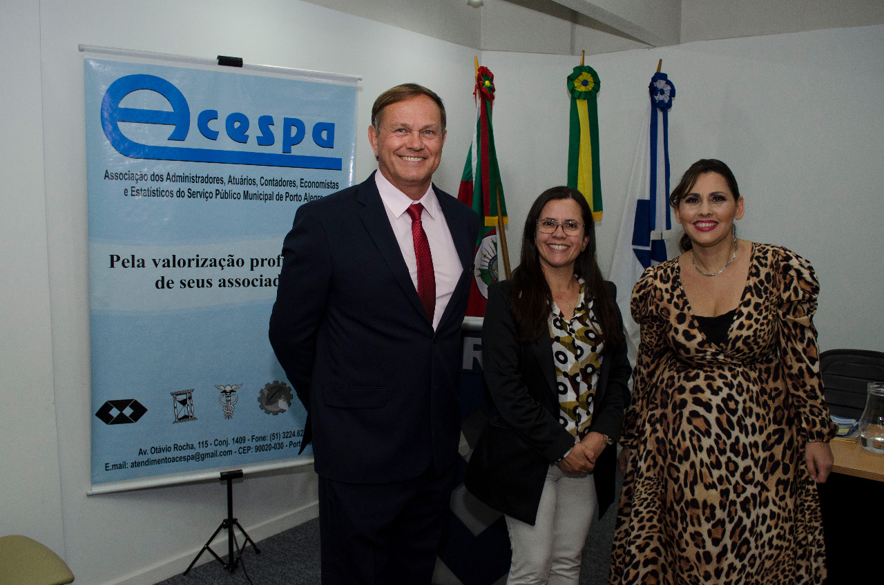 Posse da nova direção da ACESPA aconteceu no CRA-RS com Adm. Paulo Luis Heinen na presidência do próximo biênio